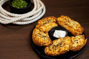 Chicken Pepperoni Cheese Garlic Bread