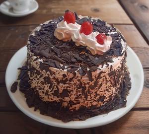 Eggless Chocolate Vanilla Cake