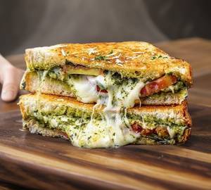 Cheese burst sandwich