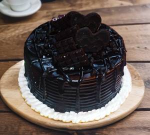 Eggless Chocolate Truffle Cake