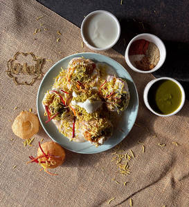 Dahi Golgappe [online]