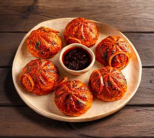 Veg tanoodri momos  [8 pcs]