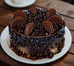 Eggless Chocochips Oreo Cake