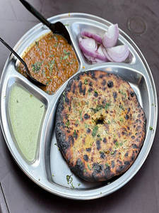 Soya Chaap Keema Parantha Combo
