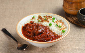 Laal Maas With Mutter Pulao