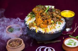 Spicy Hyderabadi Chicken Biryani