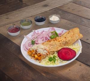 Tandoori anda with chicken cheese roll [1 piece]