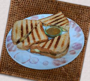 4 grilled vegetable sandwich + chutney