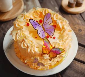 Eggless Butterscotch crunch cake