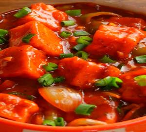 Chilli Paneer Gravy [6 Pieces]