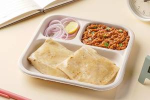 Chicken Kheema & Rumali Roti Lunchbox