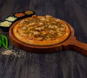 Paneer Chilli Pizza
