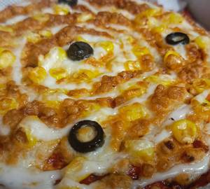 Sweet corn pizza