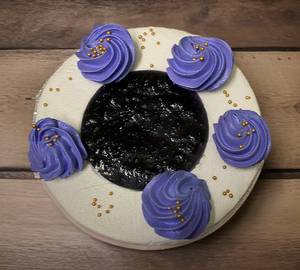 Black Currant Cake
