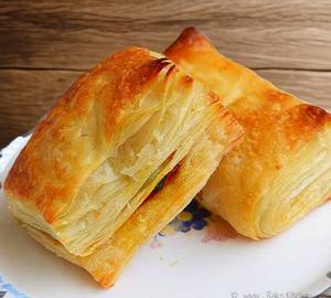 Veg puffs