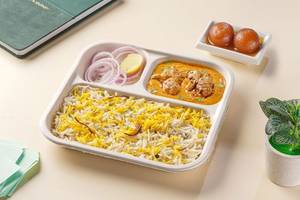 Smoked Butter Chicken, Rice Lunchbox with Gulab Jamun (2 pcs)
