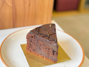 Flourless Dark Chocolate Pastry