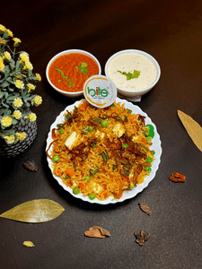 Vegetable Dum Biryani [Serves 1]