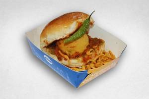 Masala Pav With Vada
