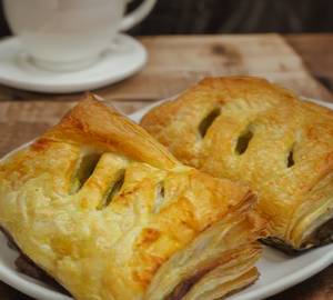 Paneer puffs