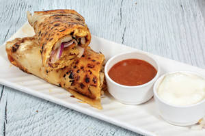 Schezwan Chicken Roll