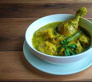 Hariyali Chicken Curry