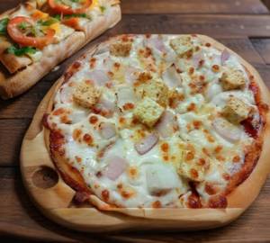 Cheese And Onion Pizza