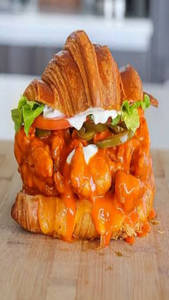 Peri Peri Chicken Croissant