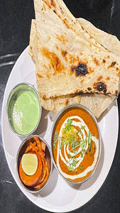 Theth Dal Makhani Butter Naan Combo