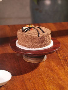 Milk Chocolate Cake 600 Gm
