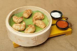 Chicken Pahadi Fried Momos