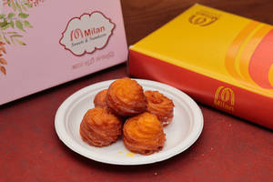 Paneer Jalebi 4 Pieces.