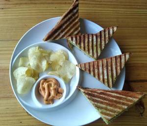 Grilled Tandoori Veggie Sandwich