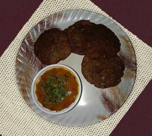 Kuttu kachauri + sabji [6 pieces]