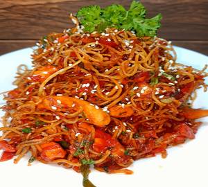 Chicken hot & crispy noodles