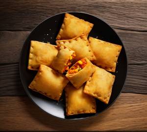 Cheese Pizza Style Mini Samosa