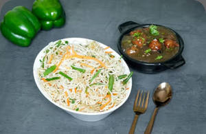 Veg Hakka Noodles With Veg Manchurian Gravy