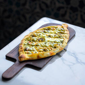 PIZZA WITH CHEESE VEG [O]