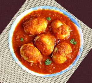 Egg curry [2 eggs] with 3 roti