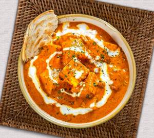 Paneer butter masala with 3 laccha paratha