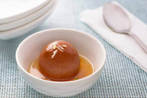 Hot Ghee Gulab Jamun [1 Piece]