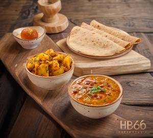 Jeera Aloo Mini Veg Thali
