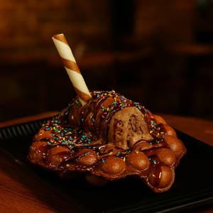Caramel Drizzle Bubble Waffle