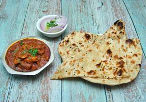 Butter Chicken + Butter Naan