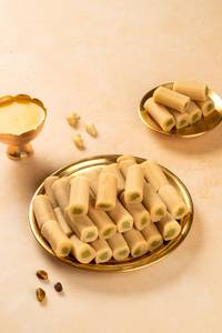 Kaju Pistha Roll