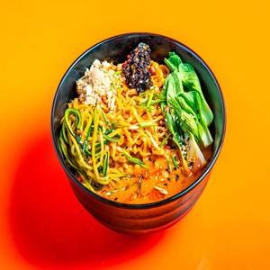 Peanut Butter And Smoke Chilli Ramen Paneer
