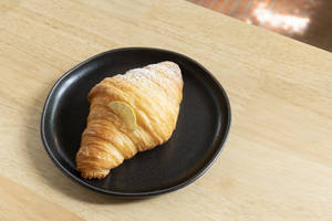 Lemon Curd Croissant
