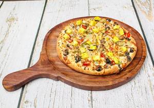 Deluxe Cheese Corner Pizza