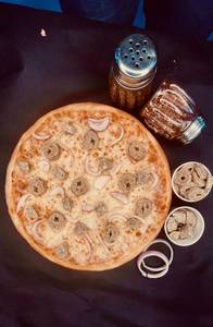 Spicy Kebab Pizza