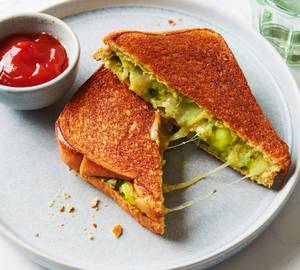 Masala chesse tost sandwich